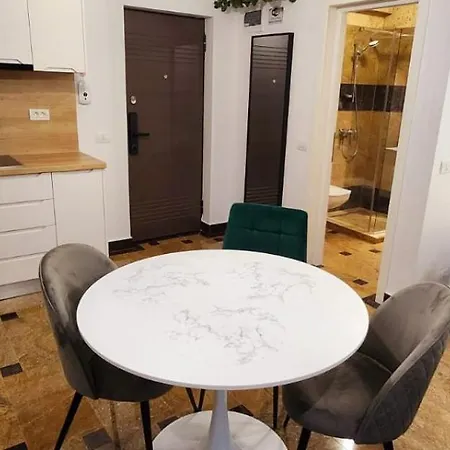 Tomis - Elegant Langa Plaja *